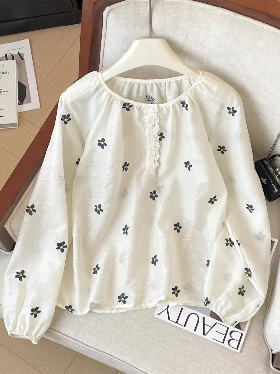 Embroidered Loose Top