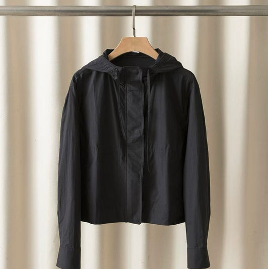 Light-Weight Windbreaker