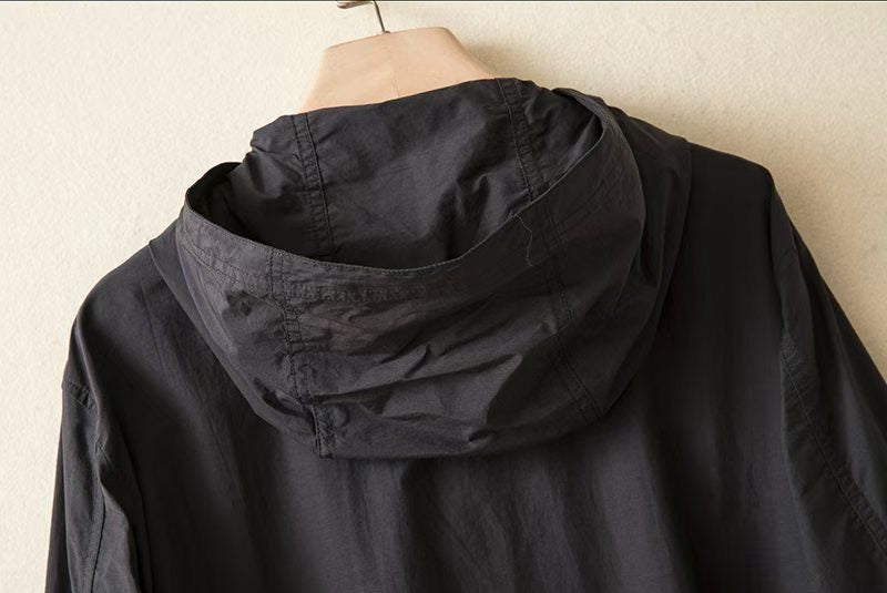 Light-Weight Windbreaker